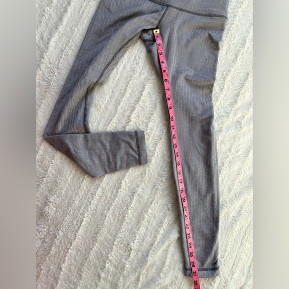 Lululemon Wunder Under Herringbone sz 6 - Picture 3 of 8